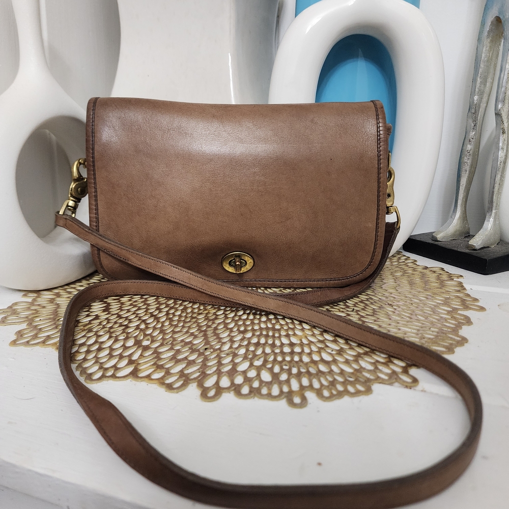 Vintage Coach Pocket Purse 9755